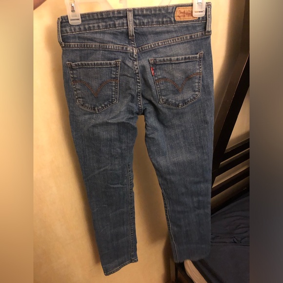 Nearly NEW  Levi’s Skinny Blue Jeans 26x32   B29 - Picture 1 of 5